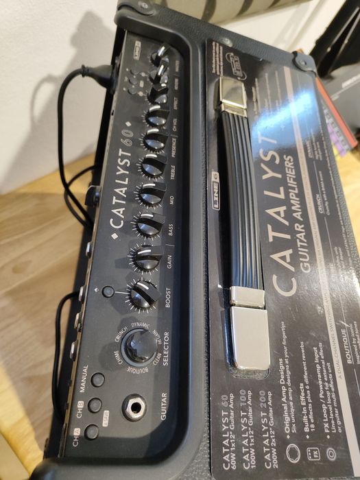 Amplificador Line 6 Catalyst 60 Combo Transístor 60W