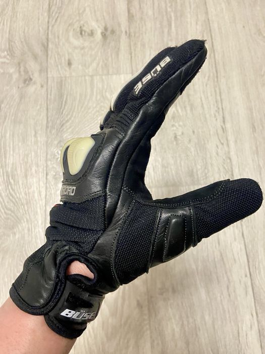 Мотоперчатки Buse