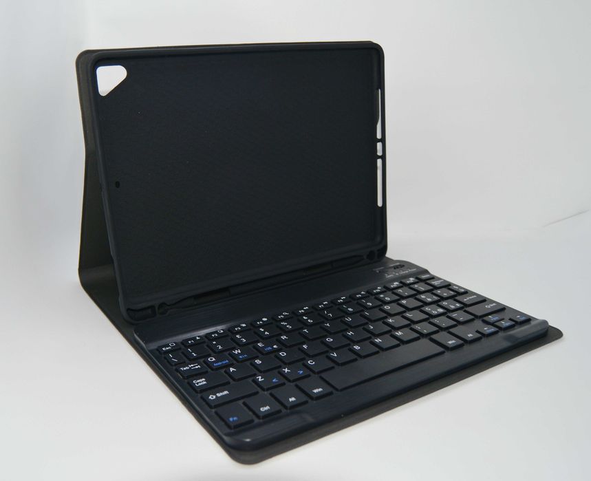 Чехол з Bluetooth клавіатурою для iPad 9.7 [Air 1/2, Pro, 2017/2018] з місцем для стилуса
