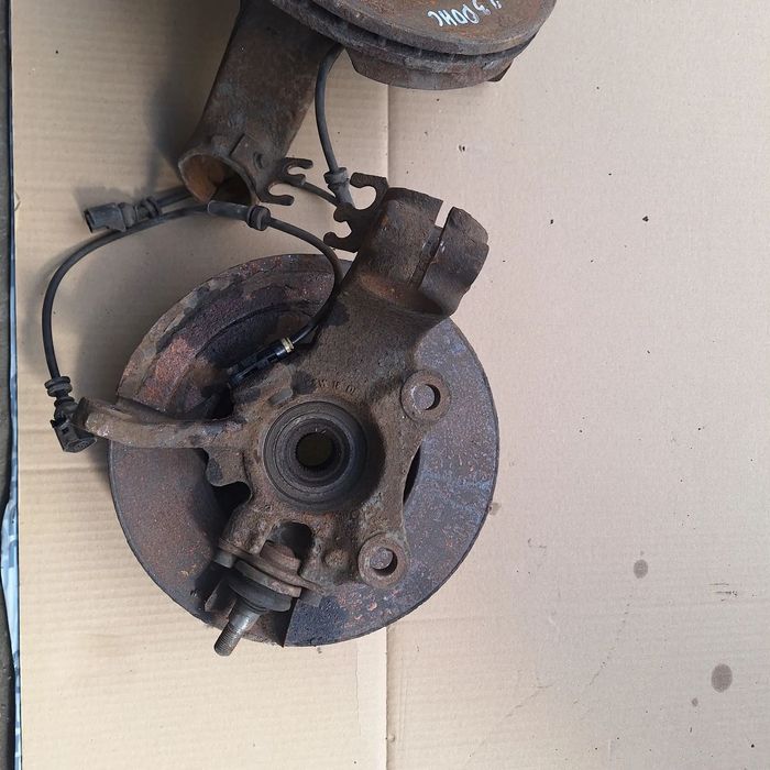 ZWROTNICA PIASTA PRAW LEWA PRZOD FOR GALAXY MK1 2.3 DOHC