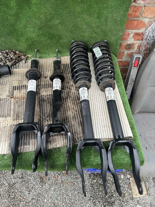 Продам стойки на Мерседес Ml 164,166 Gl164-166 в хорошем состоянии