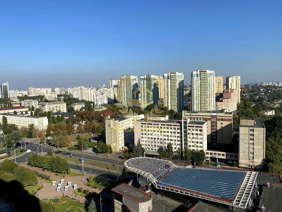 Продаж 2к кв в новому ЖК OkLand біля Севастопольської площі