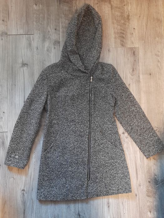 Жіноче пальто демісезонне