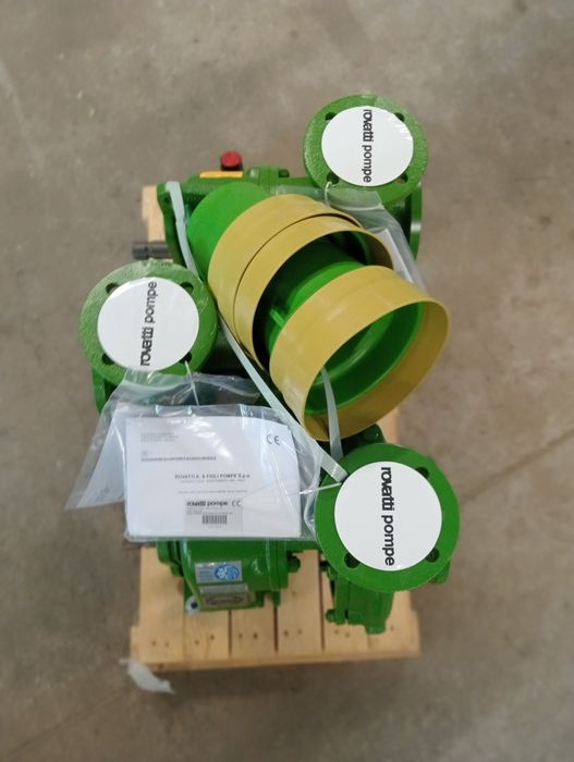 Pompa Rovatti na wałek przekaźnika mocy