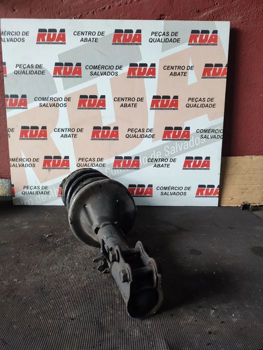 KIA CARENS SUSPENSÃO DIREITA