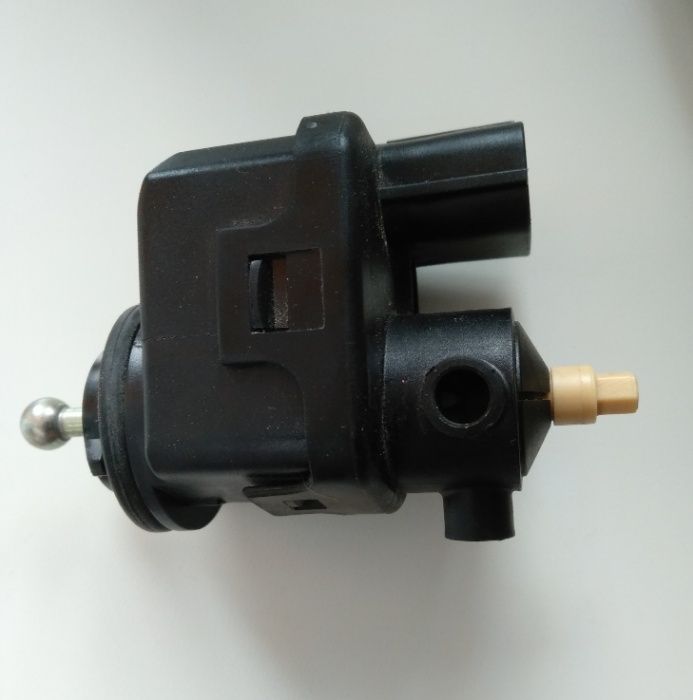 8301C338 MITSUBISHI зап.части  фары Лансер х