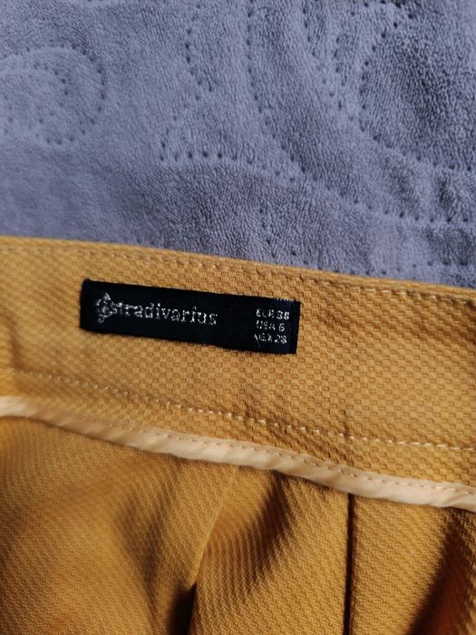 Спідниця Stradivarius 38р. Помаранчева