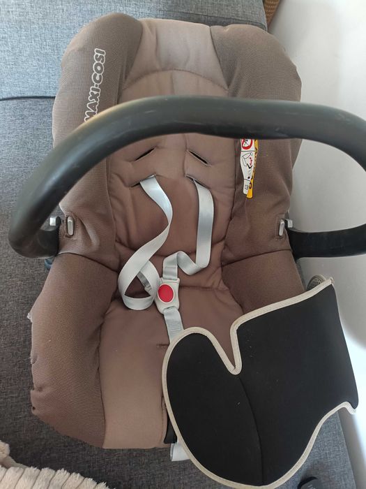 Fotelik nosidełko Maxi-Cosi