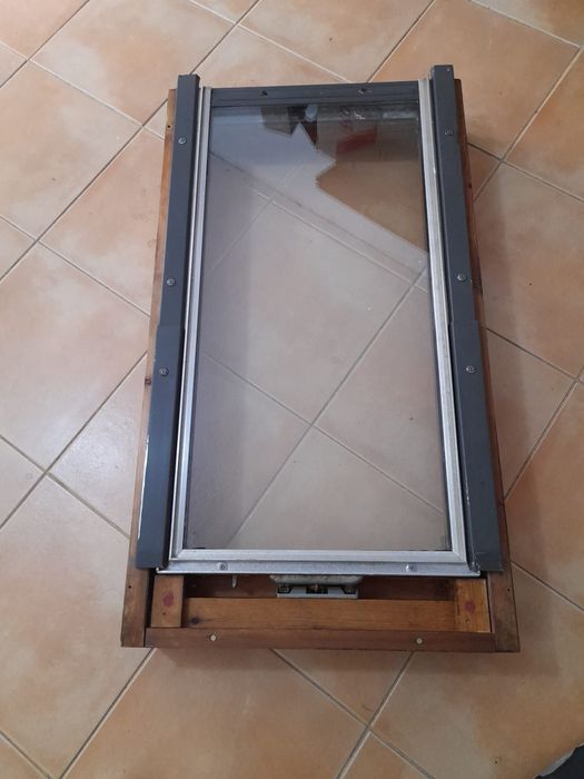 Janela  de sótão Velux
