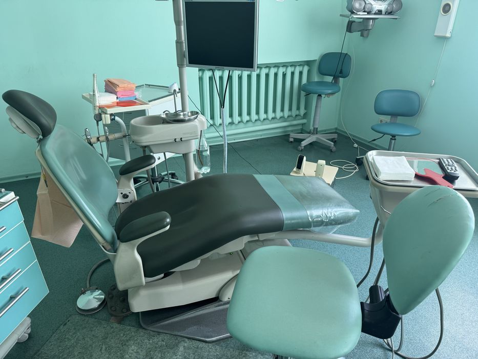 Продам стоматологічні крісла !!!