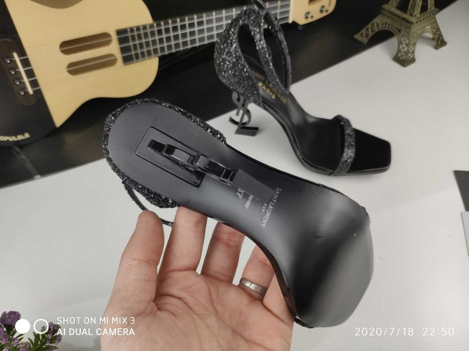 YSL Szpilki pobranie