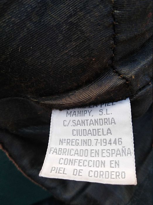 Saia em couro genuíno castanha