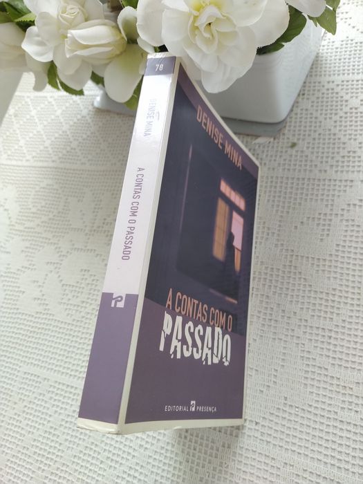 A Contas com o Passado - Denise Mina