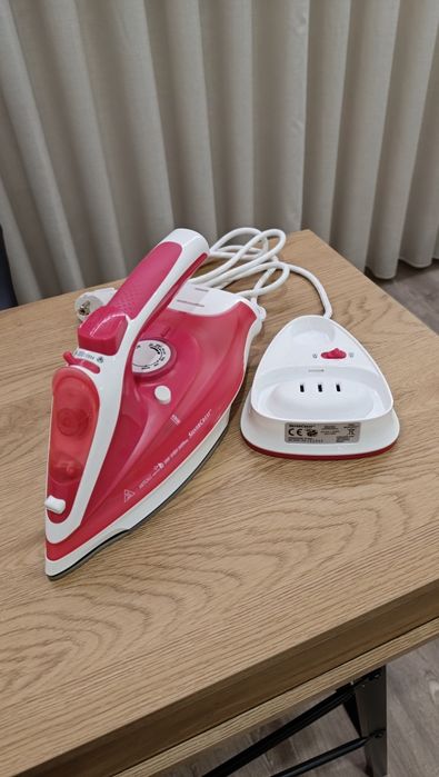 Ferro de engomar SilverCrest sem fios64285405119235122
