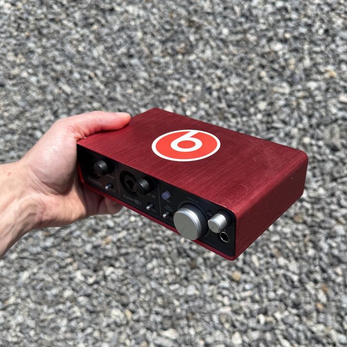 Focusrite Scarlett 2i2
