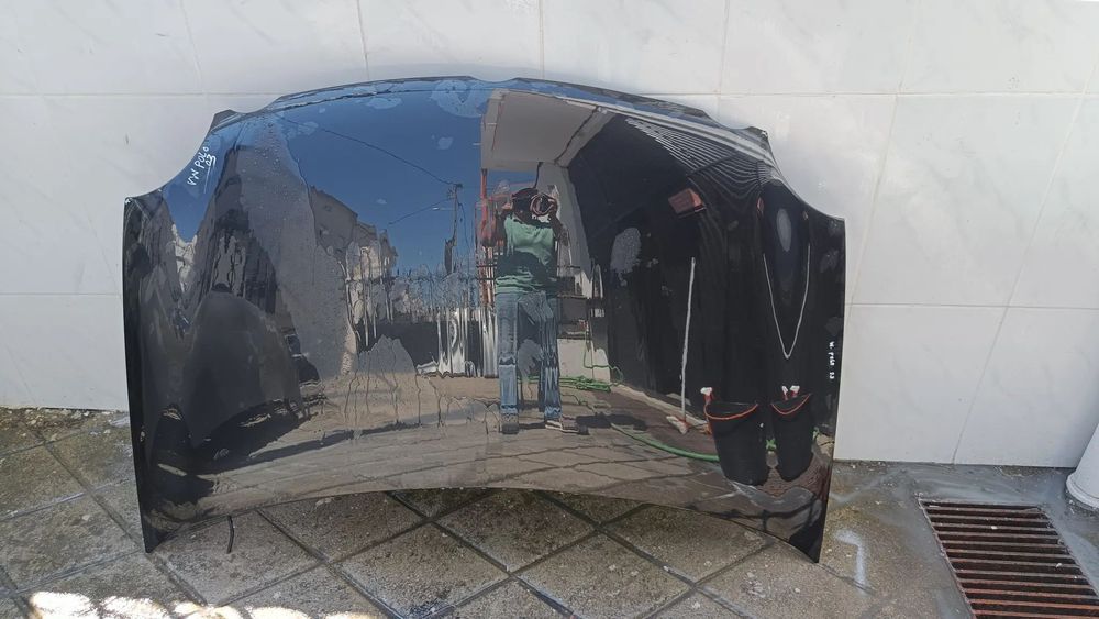 VW Polo Hood 2004