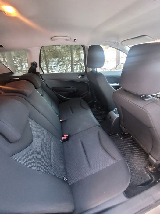 Peugeot 308 SW 1.6 HDI 2012r. Hak/ Webasto/ Grzane fotele