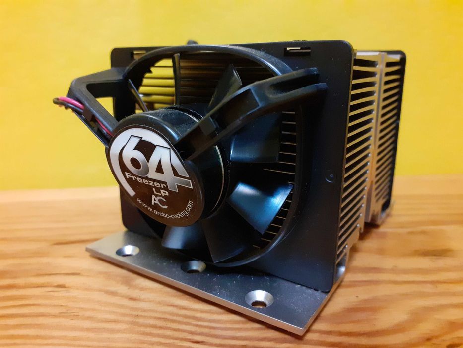 Radiator wentylator NOWE chłodzenie Arctic Freezer 64 LP AMD