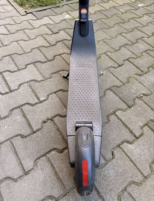 Hulajnoga elektryczna Segway Ninebot KickScooter ES2