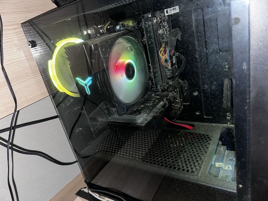 Продам системник+мониор+кронштейн комплект