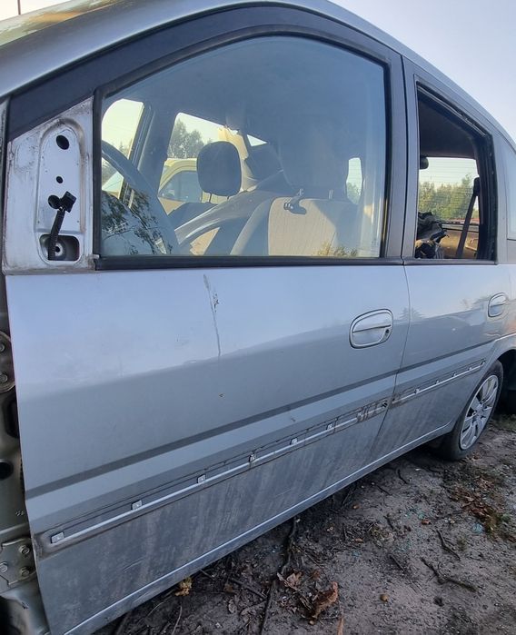 Drzwi Hyundai Matrix kompletne