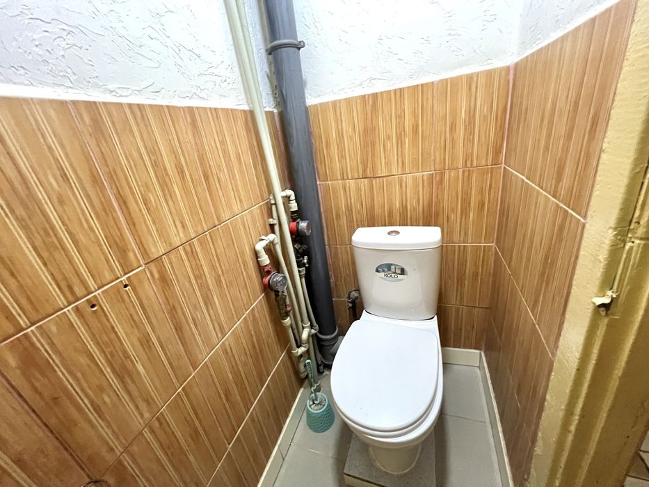 Оренда кімнати в гуртожитоку на Лепкого
