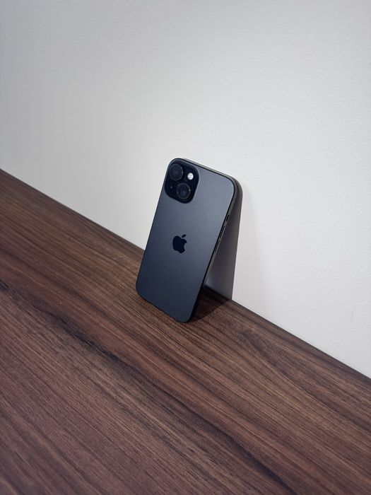 Iphone 15 stan bardzo dobry 82% kondycji bateri