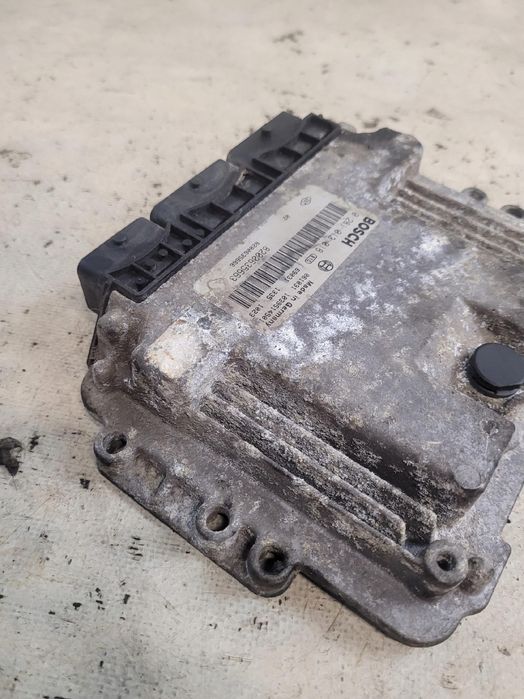 Komputer Sterownik Silnika Oe 8200635663  Interstar I Fl 2.5 Dci