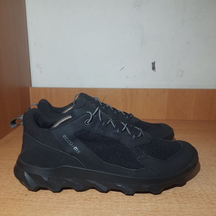 Продам кросівки ecco