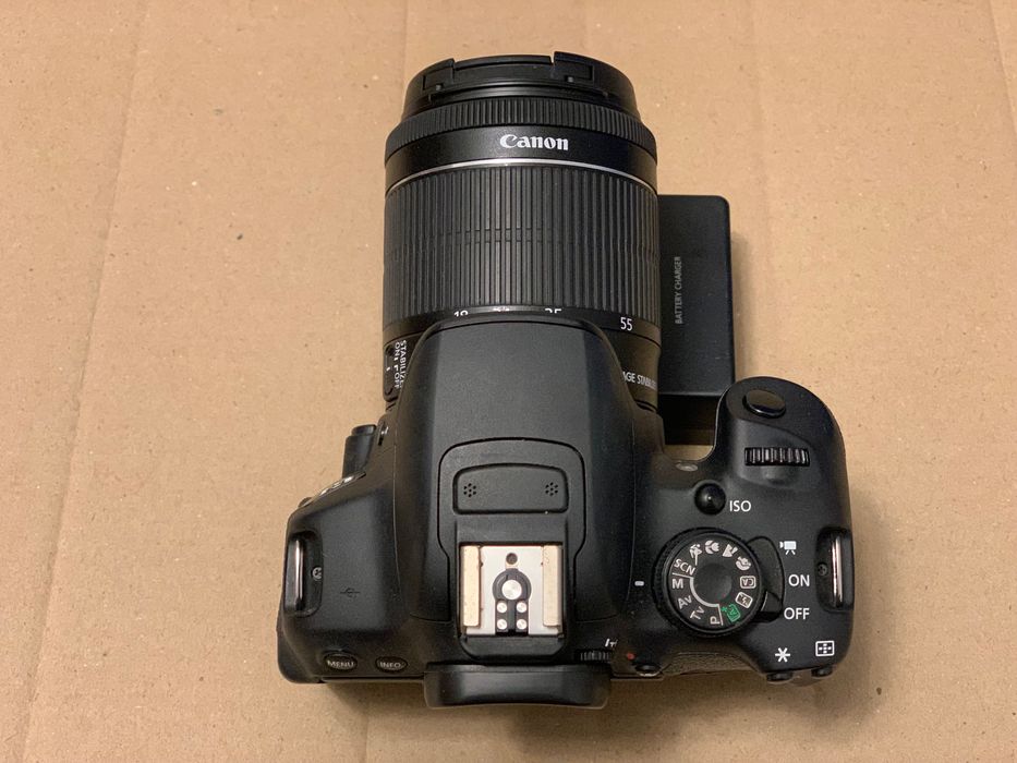 Canon EOS 700D 18-55mm