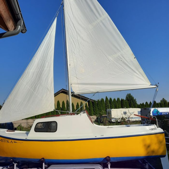 Sprzedam mieczowy jacht żaglowy-pełny klar