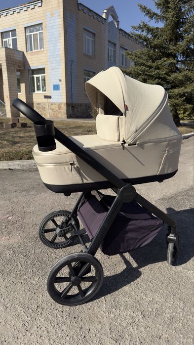 Продам коляску Carello Omega 2 в 1
