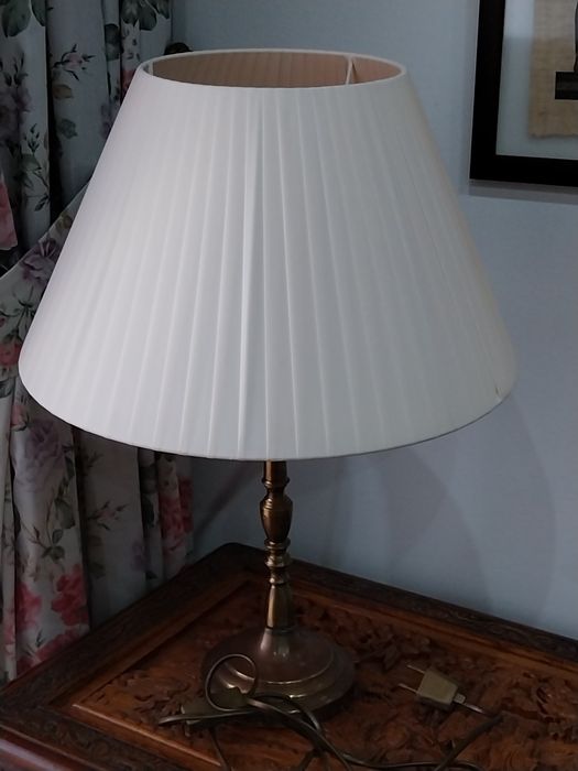 Candeeiro de sala em metal