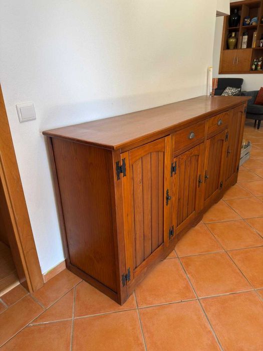 Louceiro / Aparador em madeira maciça