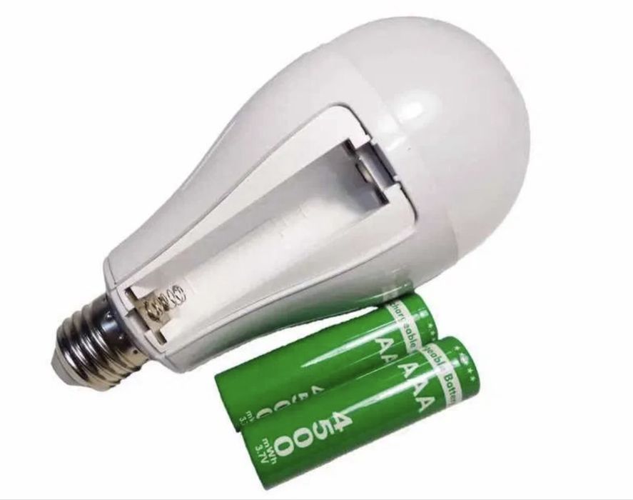 НОВИНКА! Лампочка на акумуляторі акумуляторна лампа Аккумуляторная