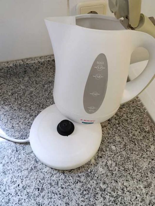 Jarro elétrico branco