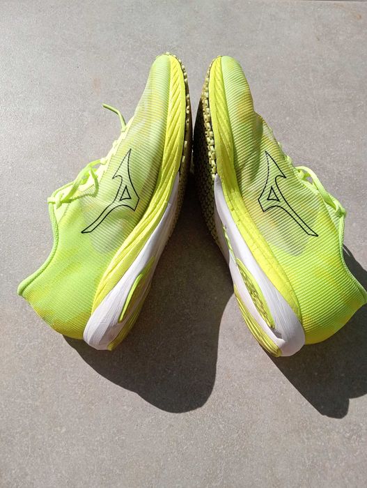 Mizuno Wave Duel 3 — tamanho 44 — apenas 39 km - 60€ negociável