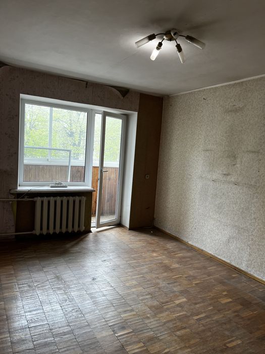 Продаж Двокімнатна квартира в центрі міста!