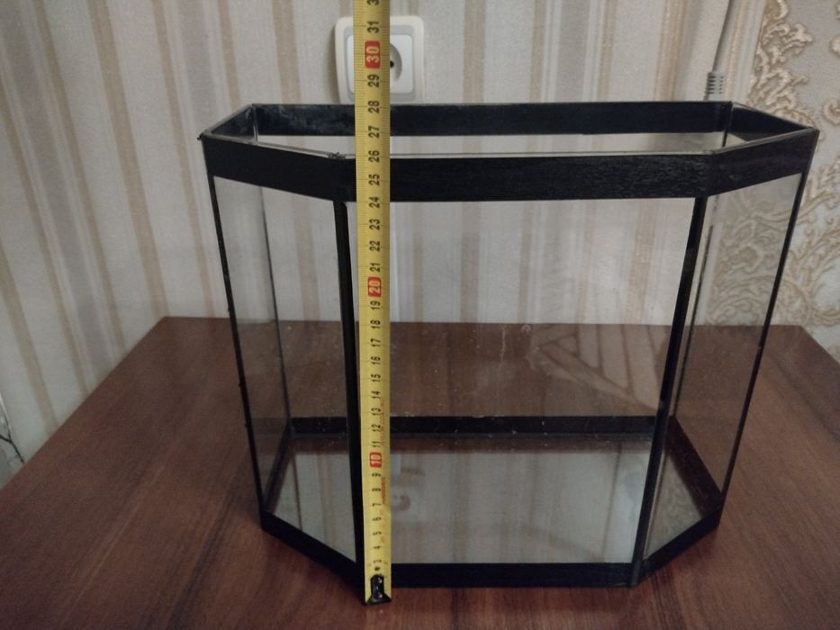 Продаю Акваріум на 9 л