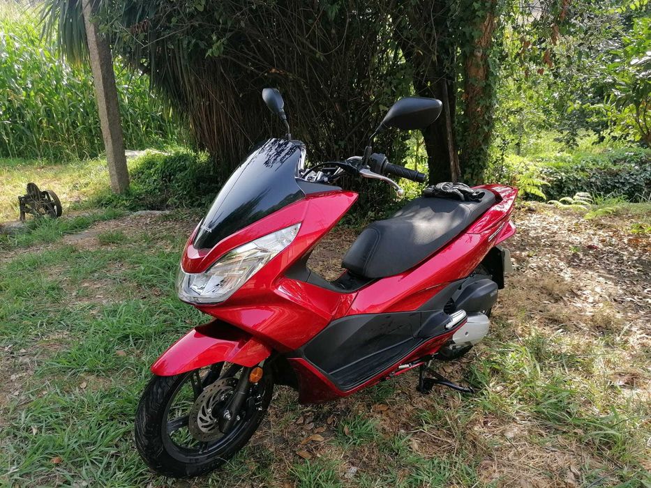 Honda PCX 125 como nova
