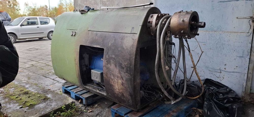 49. Wtryskarka hydrauliczna | ŚLĄSK