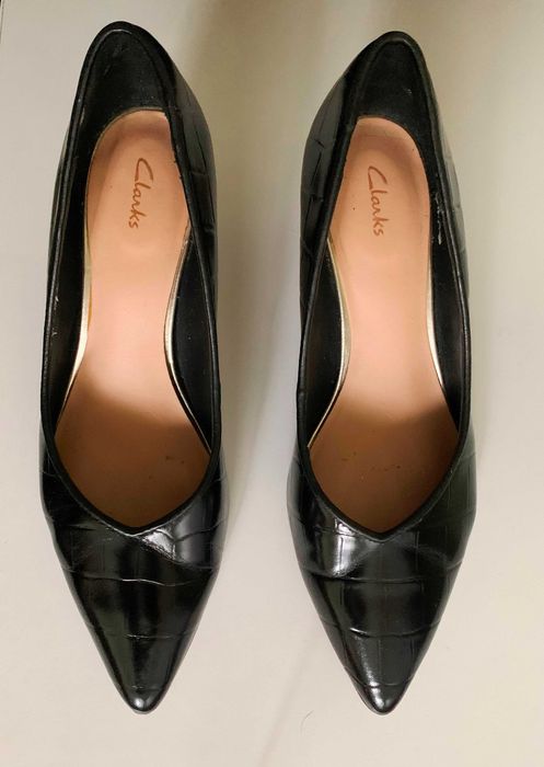 продам шкіряні туфлі Clarks 37 розмір