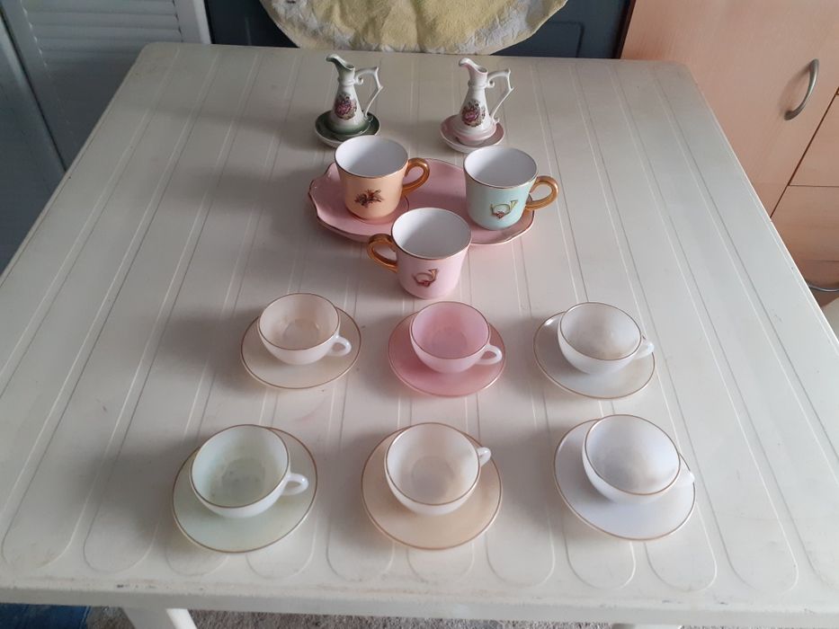 Conjunto de loiças antigas coleção
