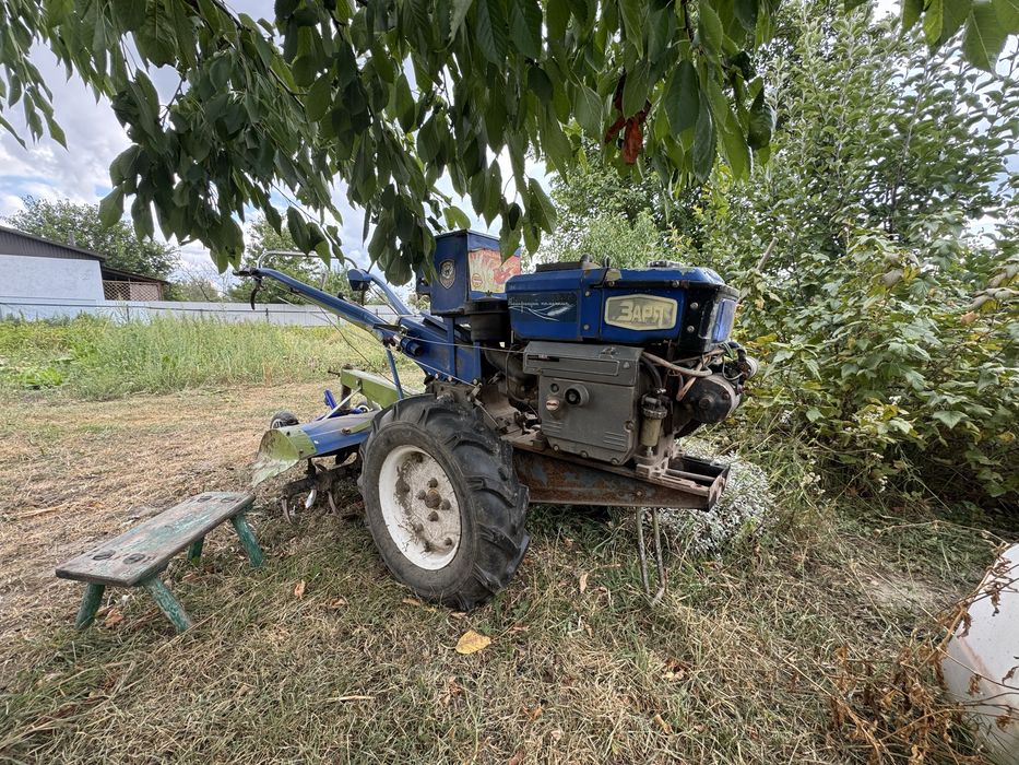 Продам мотоблок  «Зоря»
