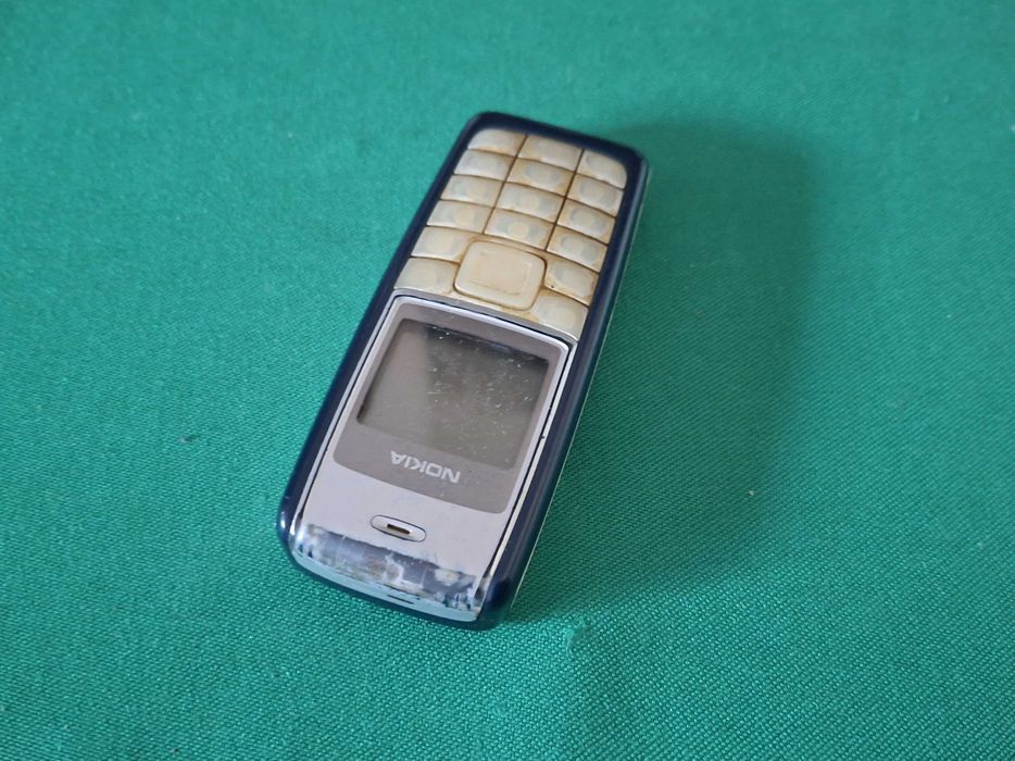Telemovel vintage Nokia 1112 - avariado