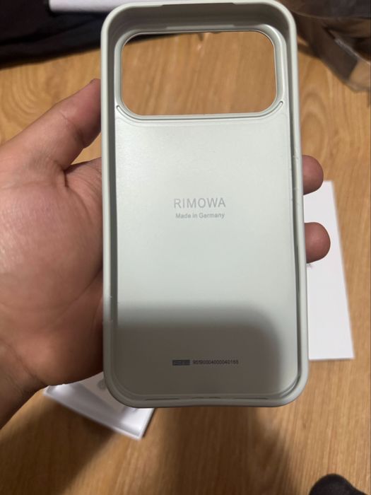 Capa rimowa iphone 17 pro max