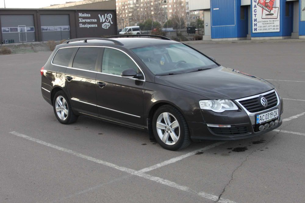 Продам автомобіль Volkswagen Passat B6