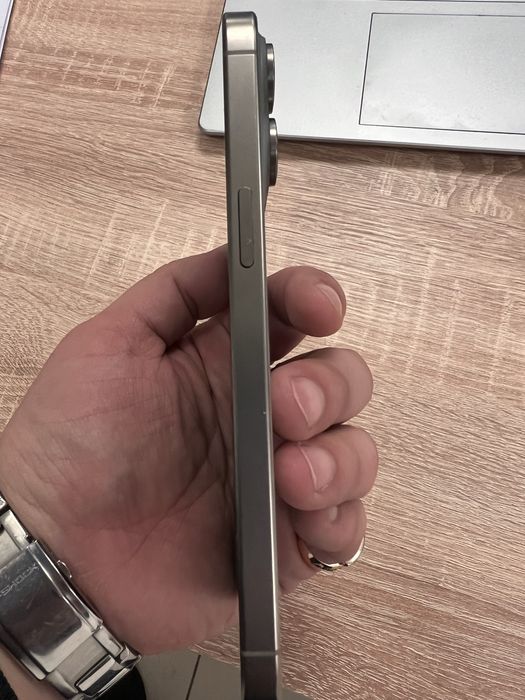 Iphone 15 pro max 256 natural titanium