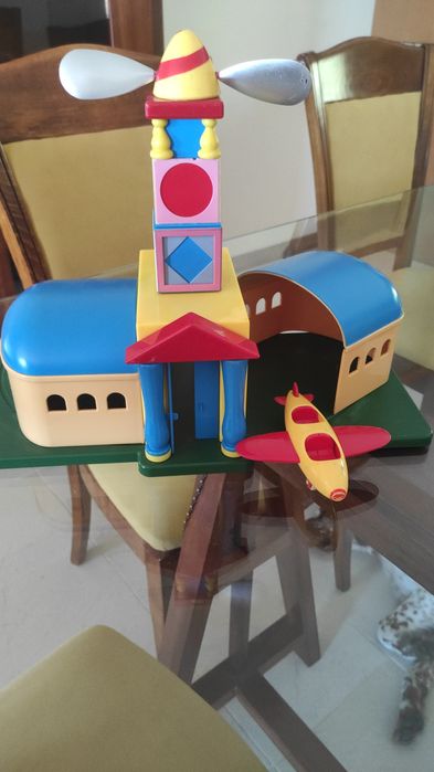 Aeroporto do Noddy + carro e avião