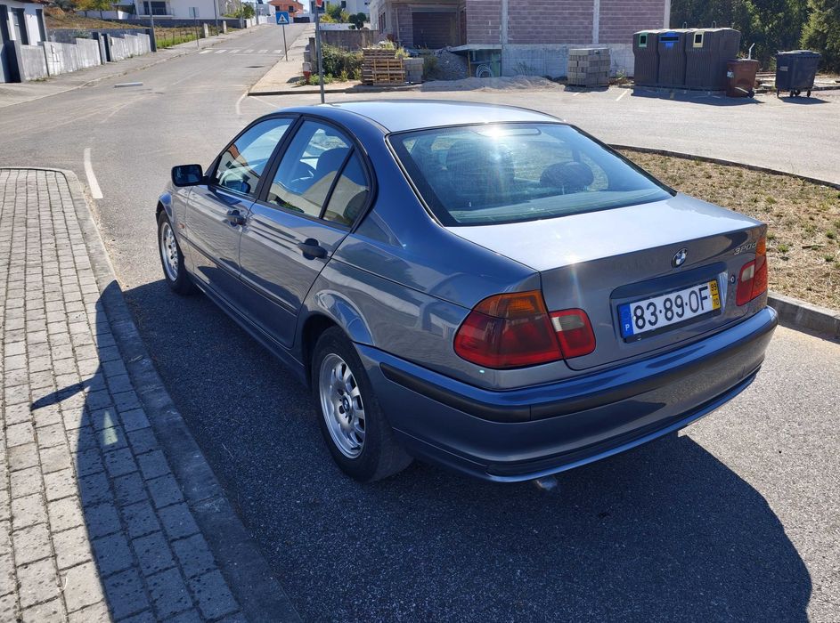 BMW 320D   sedan
